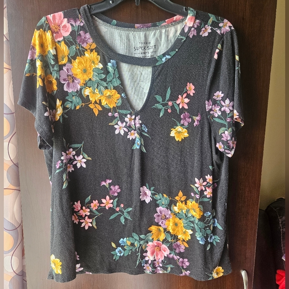 Torrid Women's Floral Black Top With Cut Out Neckline